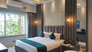 Deluxe Room | Desk, soundproofing, free WiFi, bed sheets