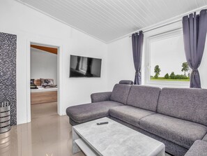 TV, caminetto