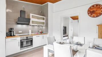 Kühlschrank, Ofen, Geschirrspüler, Toaster