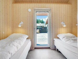 4 bedrooms, WiFi