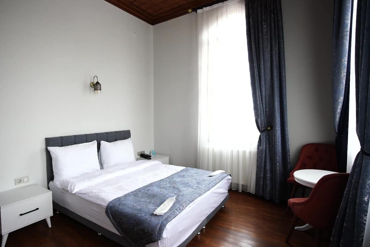1 habitación, minibar y caja de seguridad en la habitación