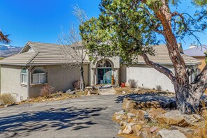 Exterior - Summer Hikes! Mtn-View Gem w/ Hot Tub in Ruidoso (Ruidoso)