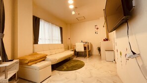 Living area - 450 (Osaka)