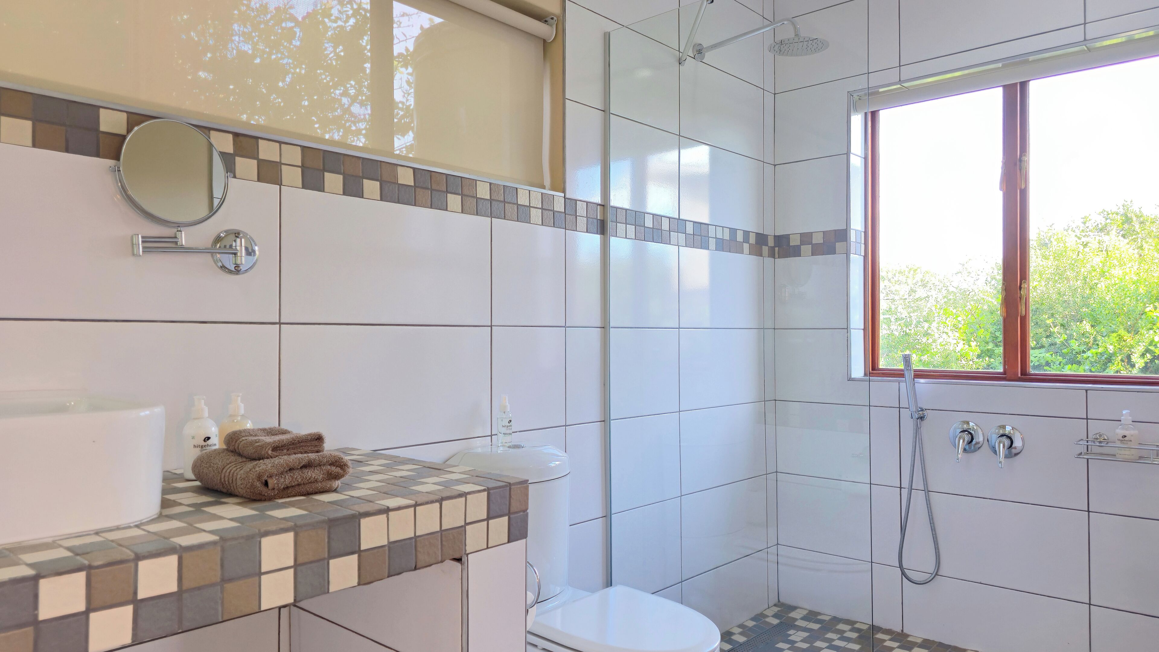 Cottage (Private Self-Catering) | Bathroom | Shower, free toiletries, hair dryer, towels