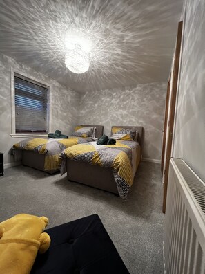2 Schlafzimmer, Bügeleisen/Bügelbrett, WLAN, Bettwäsche
