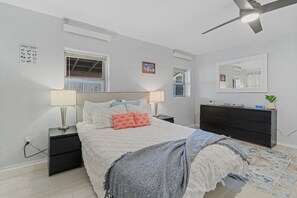 2 Schlafzimmer, Reisekinderbett, kostenloses WLAN, Bettwäsche