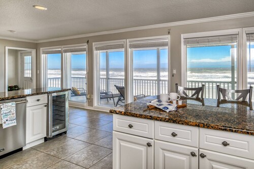 Beachfront! Ocean Views from Living Areas and Deck, Near Historic Attractions, $300 in Free Tickets!