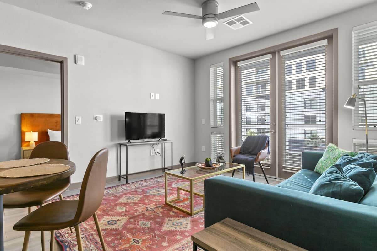Deluxe-Apartment, 2 Schlafzimmer | Wohnbereich