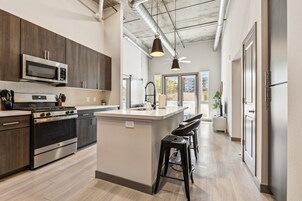 Exclusive Apartment, 2 Bedrooms | Private kitchen | Fridge, microwave, oven, stovetop