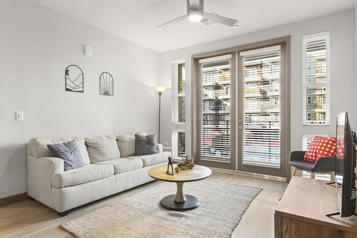 Deluxe-Apartment, 1 Schlafzimmer | Wohnbereich