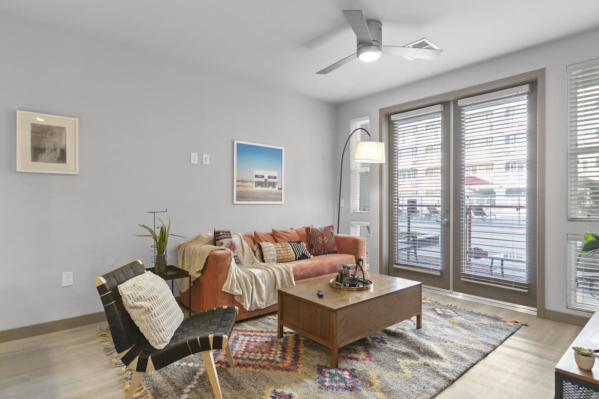 Deluxe-Apartment, 1 Schlafzimmer | Wohnbereich