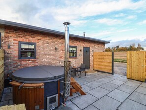 Property grounds - Robins Nest (York)