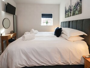 1 habitación, decoración personalizada y muebles diferentes