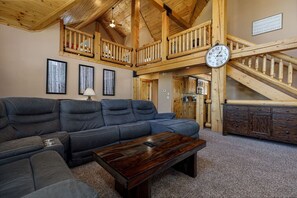 TV, fireplace, ping pong - Browning Lodge Retreat! (Duck Creek Village)