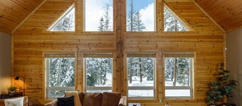 BRAND NEW 9 PERSON HOT TUB! Near National Parks!