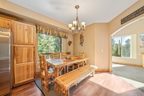 Unclassified image, 4 of 52, button - PET-FRIENDLY FOREST RETREAT CABIN | HOT TUB, FIRE-PIT, & A/C (Duck Creek Village)