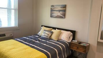 Iron/ironing board, WiFi