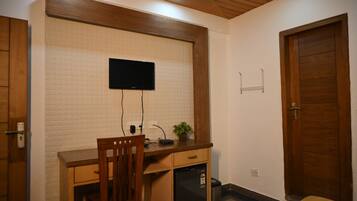 Deluxe Double Room | Premium bedding, desk, soundproofing, free WiFi