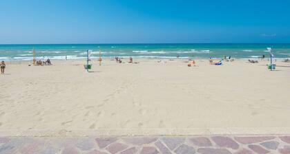 Lovely apartment for 4 guests with WIFI, TV and terrace