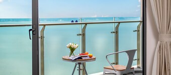 poltton international hotel