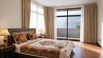 Een kluis op de kamer, verduisterende gordijnen, geluiddichte muren