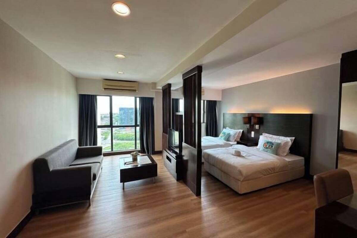 1 bedroom, individually decorated, desk, blackout drapes