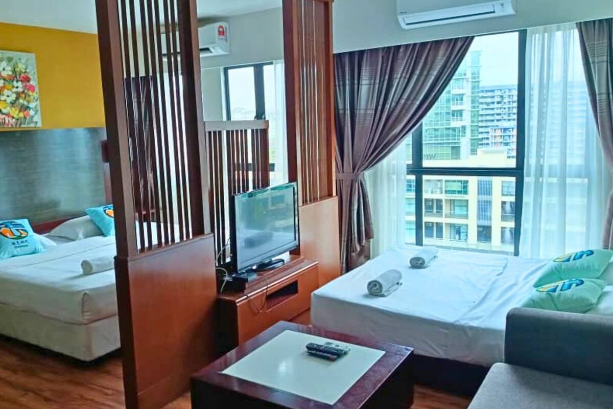 Family Apartment (Seraya) | 1 bedroom, individually decorated, desk, blackout drapes