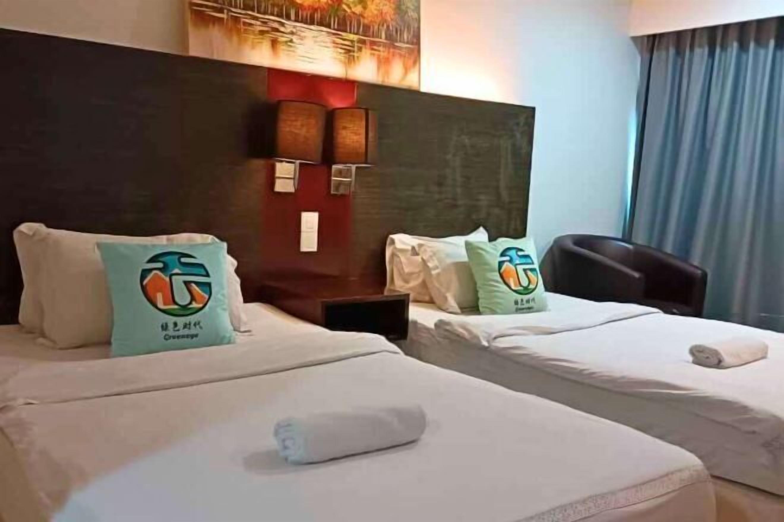 Decoración individual, escritorio, cortinas opacas