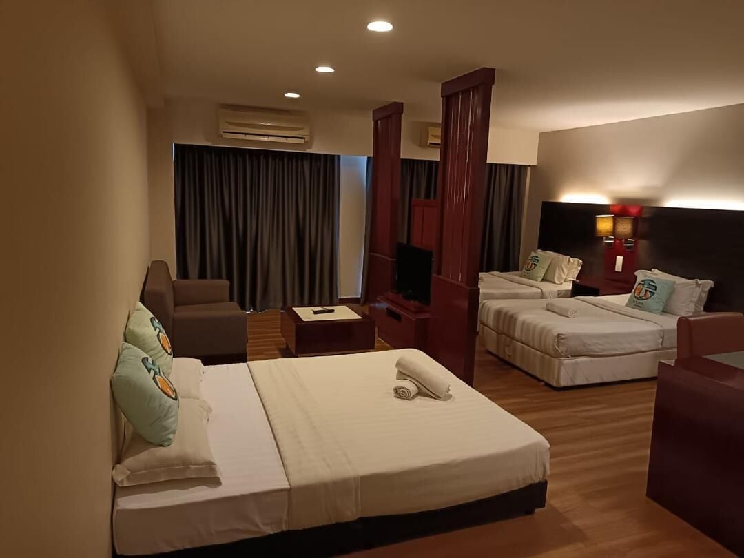 Executive Apartment (Crocus) | Individually decorated, desk, blackout drapes, soundproofing