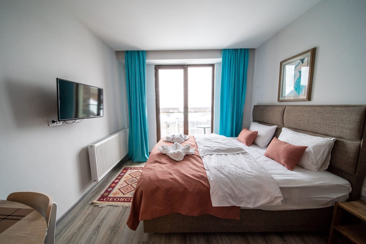Classic Apartment | 1 bedroom, free WiFi, bed sheets