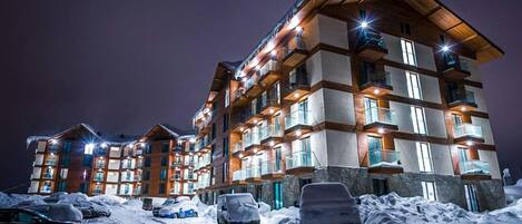 Front of property – evening/night