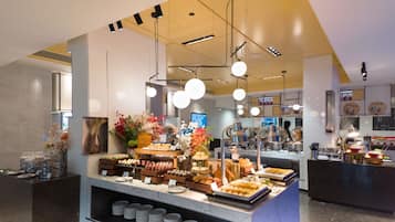 Desayuno buffet incluido todos los días