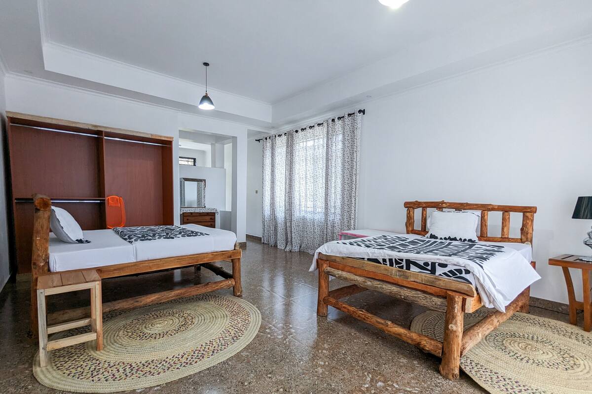 1 habitación, tabla de planchar con plancha y wifi gratis 