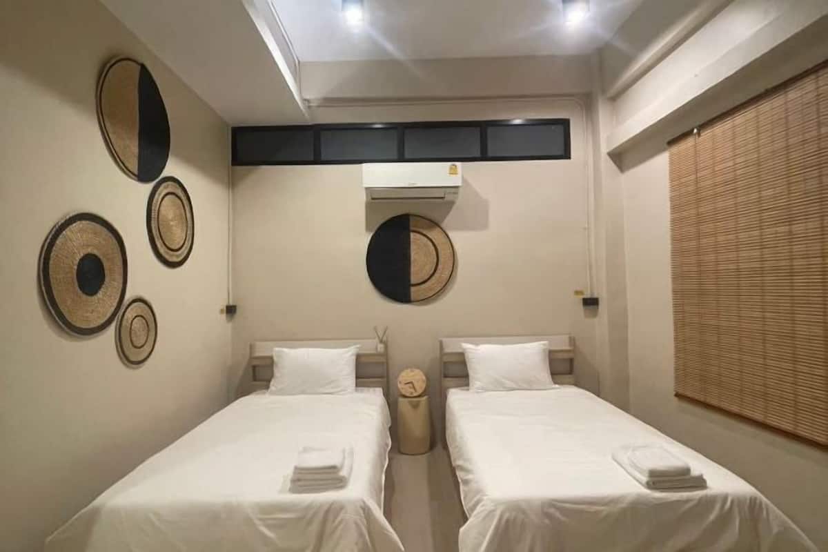 1 bedroom, premium bedding, individually decorated, free WiFi