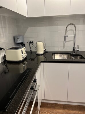 Fridge, microwave, oven, stovetop - Self-contained nice 2 bedroom flat with own kitchenette, bathroom and entrance. (Porirua)