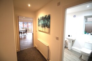 House | Bathroom - 2 Bed Bungalow - Large Enclosed Garden - New Build (Rotherham)