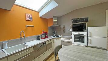 Fridge, microwave, dishwasher