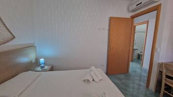 2 camere, ferro/asse da stiro