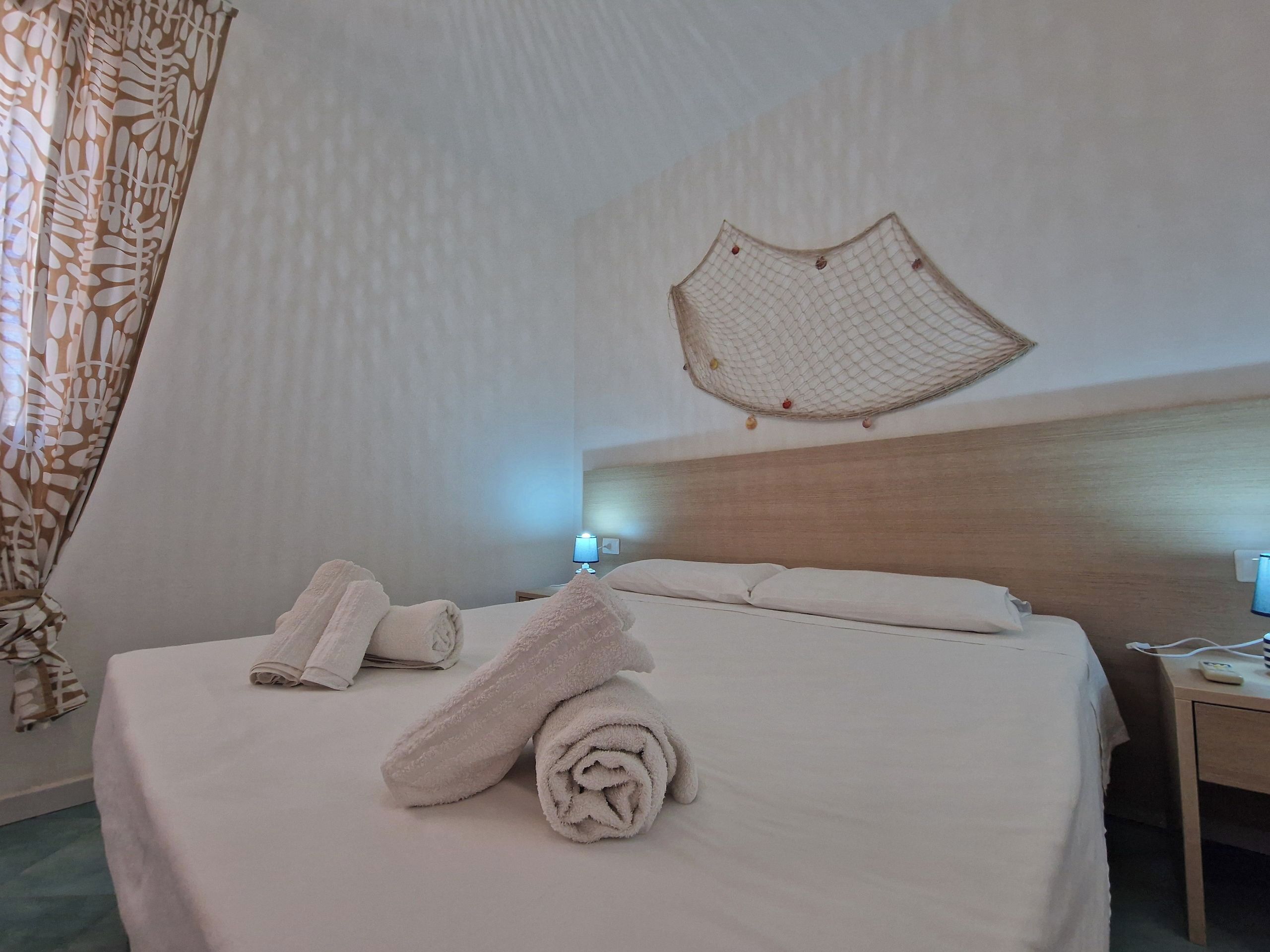 2 bedrooms, iron/ironing board
