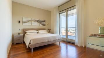 2 dormitorios, tabla de planchar con plancha, wifi gratis y ropa de cama