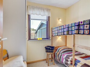 3 bedrooms, Internet