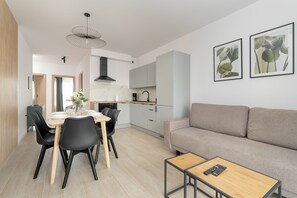 Departamento, 2 habitaciones, balcón | Sala de estar