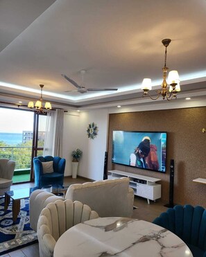 TV - LUXURIOUS 2 BEDROOM IN NYALI (Mombasa)
