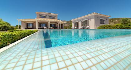 Villa Robola, a hidden gem nestled in the serene village of Mavrata.