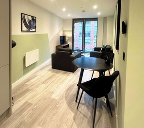 Interior - Lovely Central Birmingham 1 Bed Apartment (Birmingham)