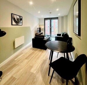 Interior - Lovely Central Birmingham 1 Bed Apartment (Birmingham)