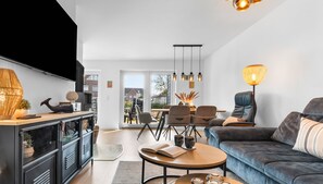 電視、壁爐、書籍、影像庫