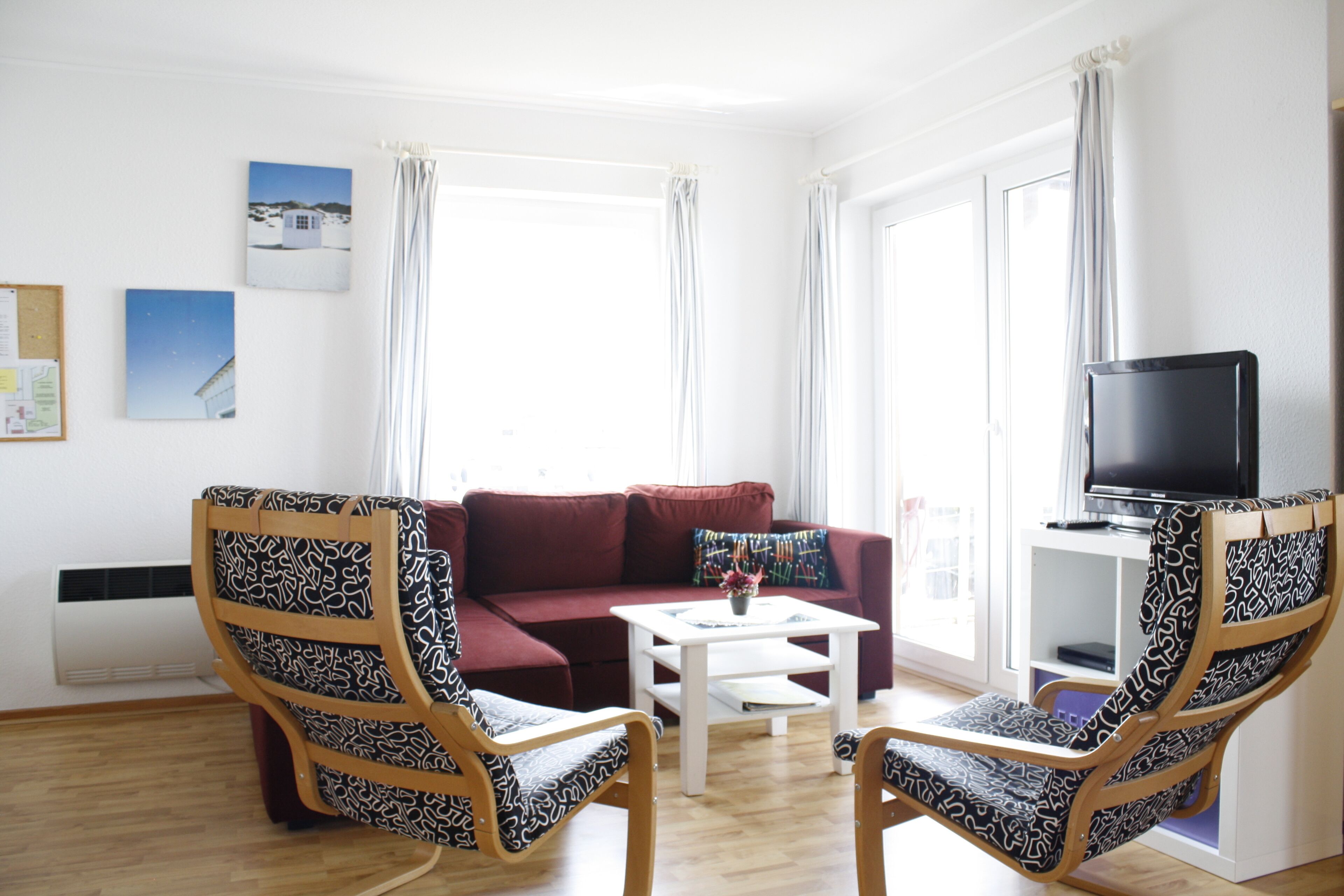 Fernseher, DVD-Player, Stereoanlage