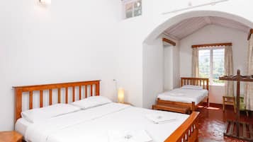 1 bedroom, Select Comfort beds, soundproofing, free WiFi