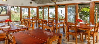 DEVASHOLA HOMESTAY